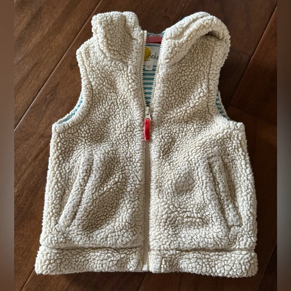 Mini Boden Cream Sherpa Hooded Vest for Kids EUC